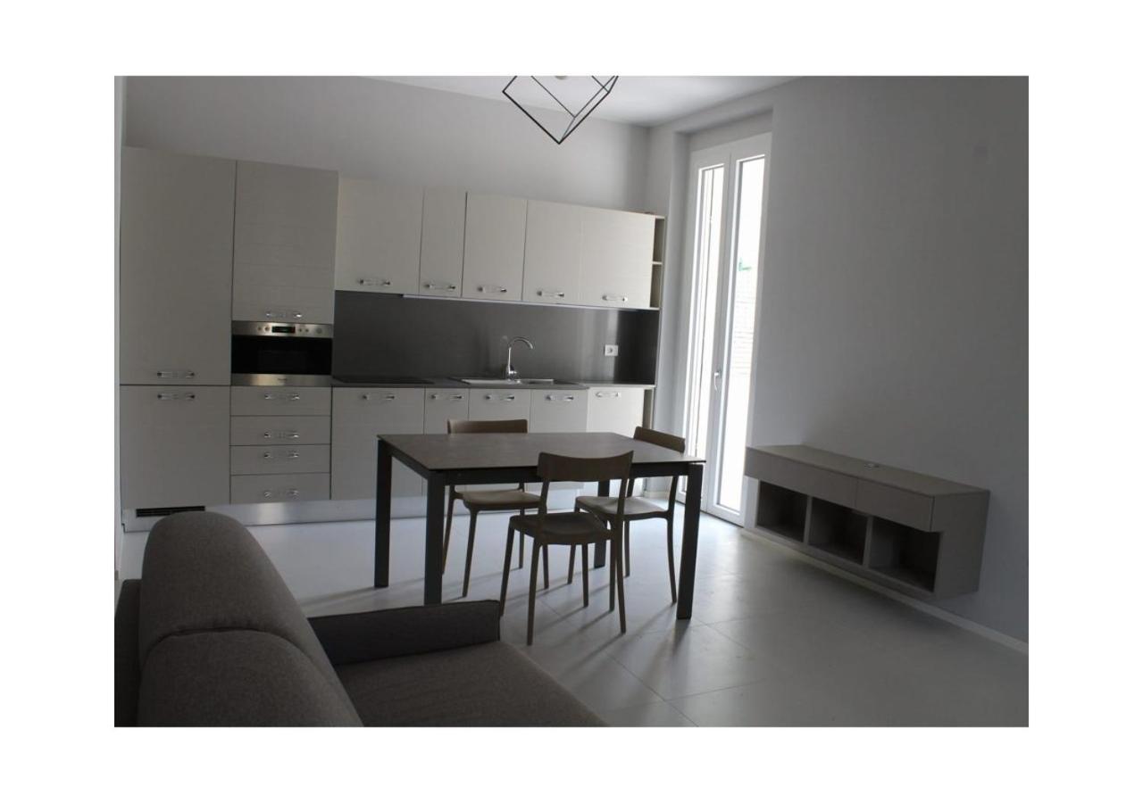 Delizioso Appartamento In Villa Al Mare Pesaro Extérieur photo
